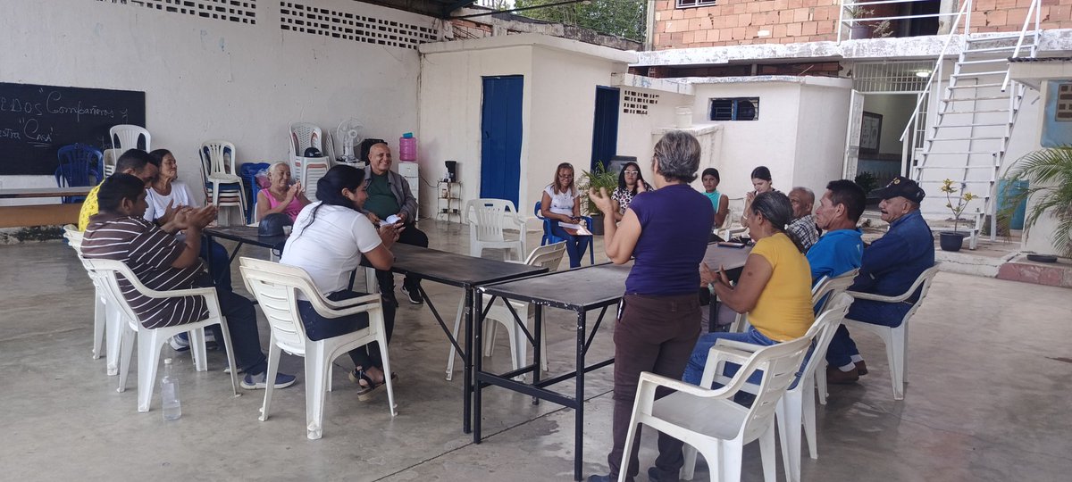 Como miembro del CES-Lara, estuve presente en la reunión de Comité Ejecutivo Municipal de Torres, donde se planificó la juramentación del MAELECAD en las 17 parroquias que conforman este extenso municipio.