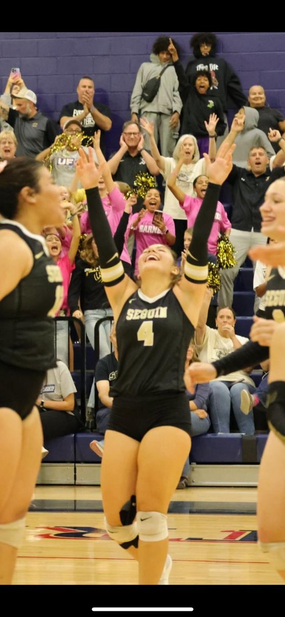 This photo was captured after the final
Point to victory last night. Senior captain, Karina Lerma, giving #AGTG and our #1! This picture sums up our entire season together as a program. This one is getting framed!!! <a href="/Karler069/">Karina Lerma</a> <a href="/SeguinMatVB/">Seguin Matador VB 🏐⚔️</a> <a href="/SeguinAthletics/">Seguin ISD Athletics</a>