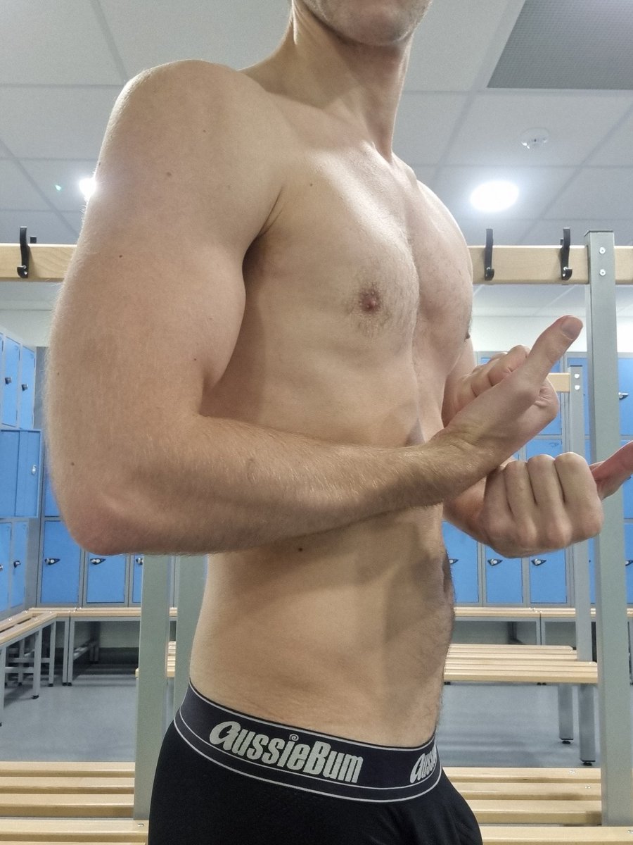 Late night workout <a href="/TheGymGroup/">The Gym Group</a> Bromley-by-Bow