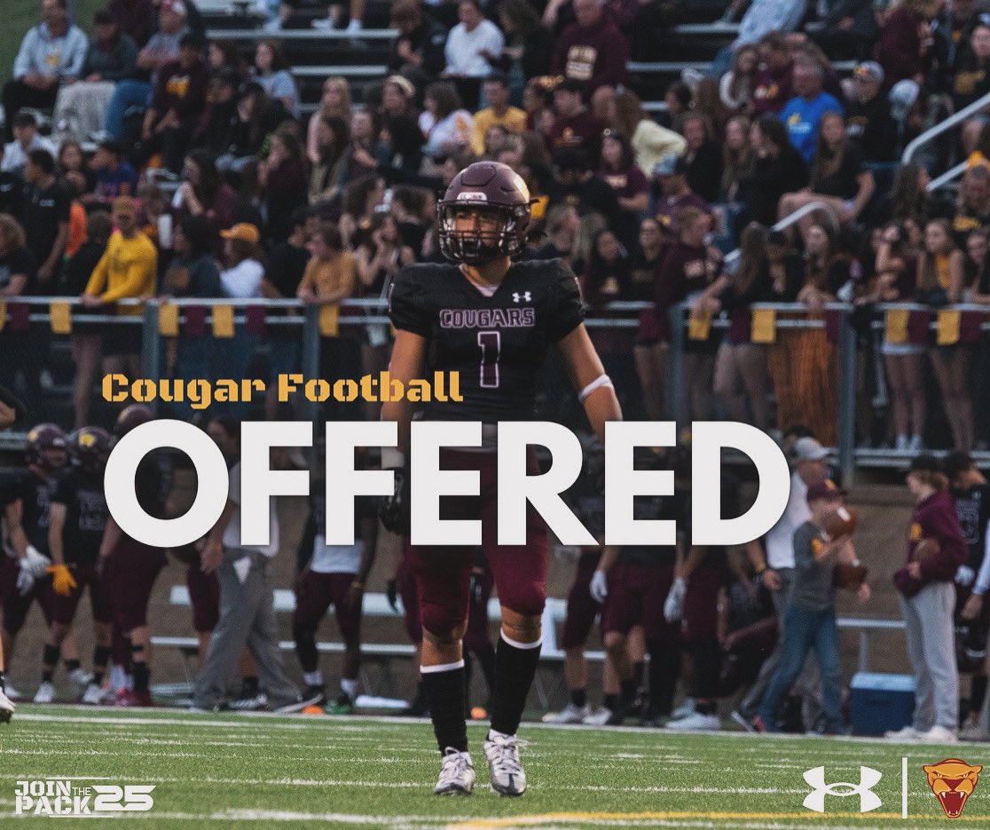 moorebrandon_54's tweet photo. Very blessed to receive my first offer from the University of Minnesota morris🧡❤️
@CoachRico15 @MJ_NFLDraft @Coach_Rolle41 https://t.co/6AaGGLepvD