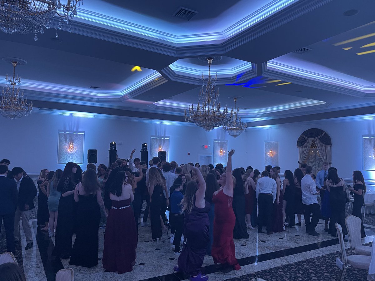 ⁦<a href="/HPRwildcats/">High Point Regional High School</a>⁩ Senior Formal rocking the night away! #Wildcatpride