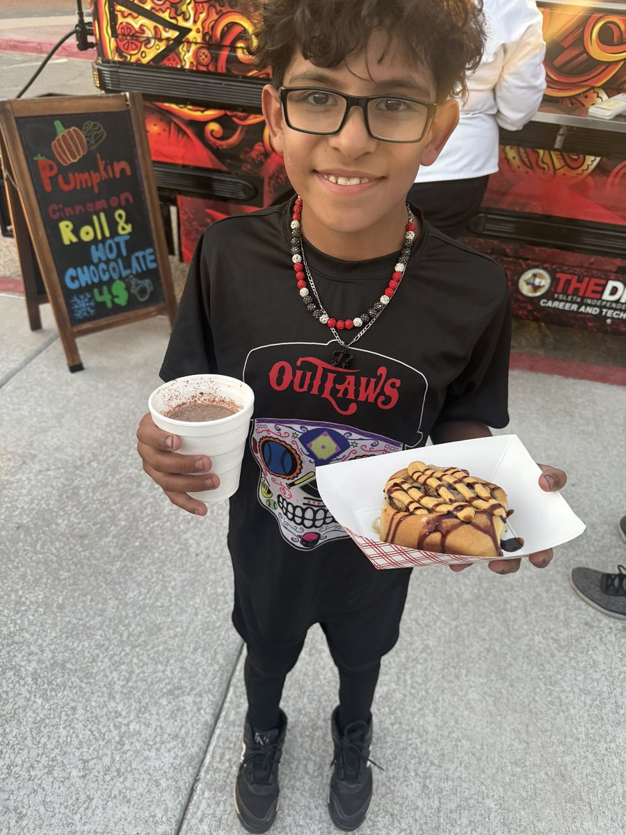 David Velarde (@culinary_yisd) on Twitter photo Just finished up at Hanks HS for HB5 night! Sold out of our pumpkin cinnamon rolls and hot chocolate! Perfect for the cold weather! <a href="/hmartinez5yisd/">Hugo Martinez</a> <a href="/CTE_Counselor/">David Castro</a> <a href="/YsletaISDCTE/">Ysleta ISD CTE</a> <a href="/BMelendez_RHS/">Ben Melendez, Ed. D. Student, M.Ed., M.B.A.</a> <a href="/vlara_82/">Victor A. Lara</a> Just finished up at Hanks HS for HB5 night! Sold out of our pumpkin cinnamon rolls and hot chocolate! Perfect for the cold weather! <a href="/hmartinez5yisd/">Hugo Martinez</a> <a href="/CTE_Counselor/">David Castro</a> <a href="/YsletaISDCTE/">Ysleta ISD CTE</a> <a href="/BMelendez_RHS/">Ben Melendez, Ed. D. Student, M.Ed., M.B.A.</a> <a href="/vlara_82/">Victor A. Lara</a>