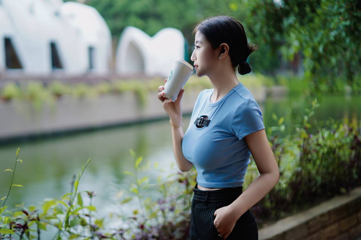mai32453's tweet photo. Ai chẳng có một ngày bình thường trên vai ám mùi người mình thương 🥰 https://t.co/CeWX5QOIqE