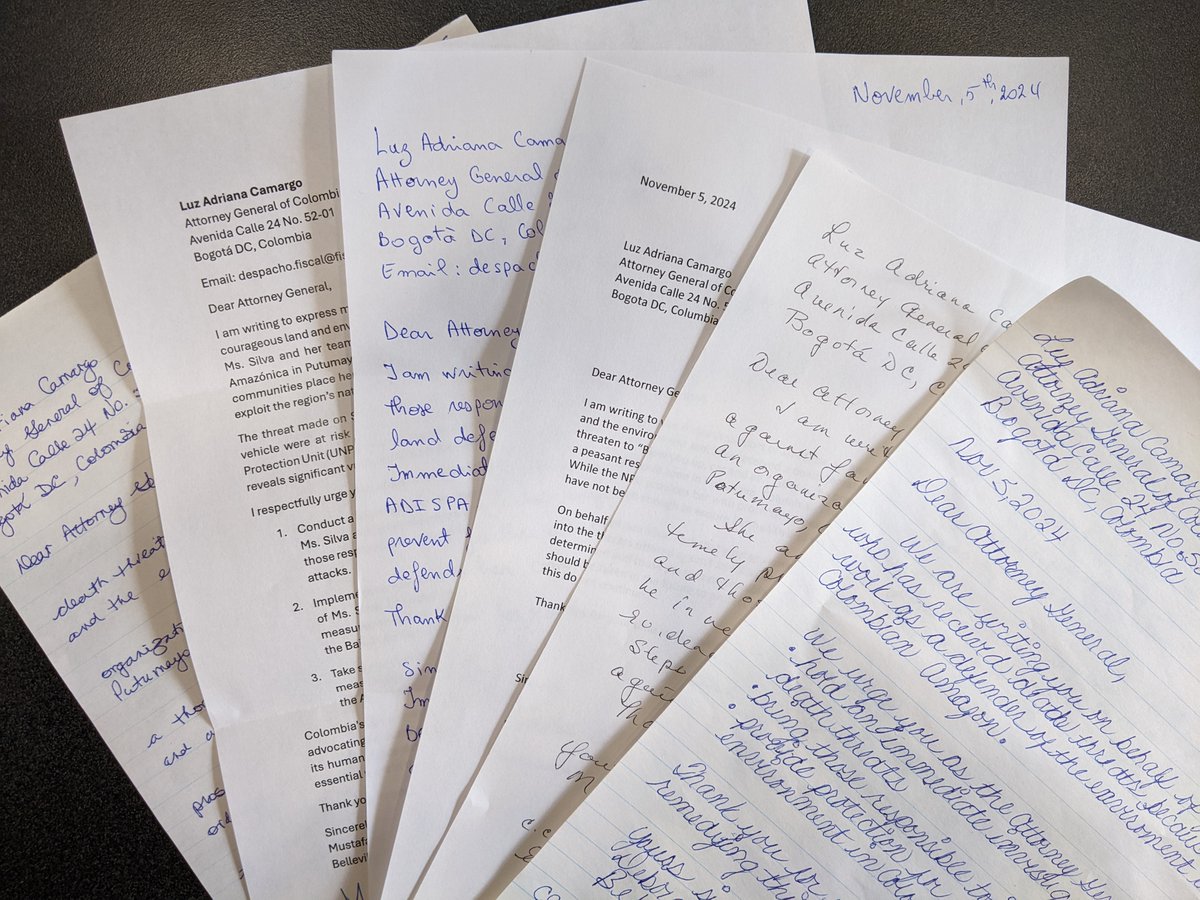 KathyMPrice's tweet photo. Some of the many messages of concern from Canadians calling on @FiscaliaCol to urgently investigate threats to blow up Jani Silva, brave, beloved defender of land &amp; the environment in #Colombia's Amazon Pearl. #KeepHopeAlive. Protect #VoicesAtRisk. #WomenPeaceAndSecurity https://t.co/jcnAZk6kpn