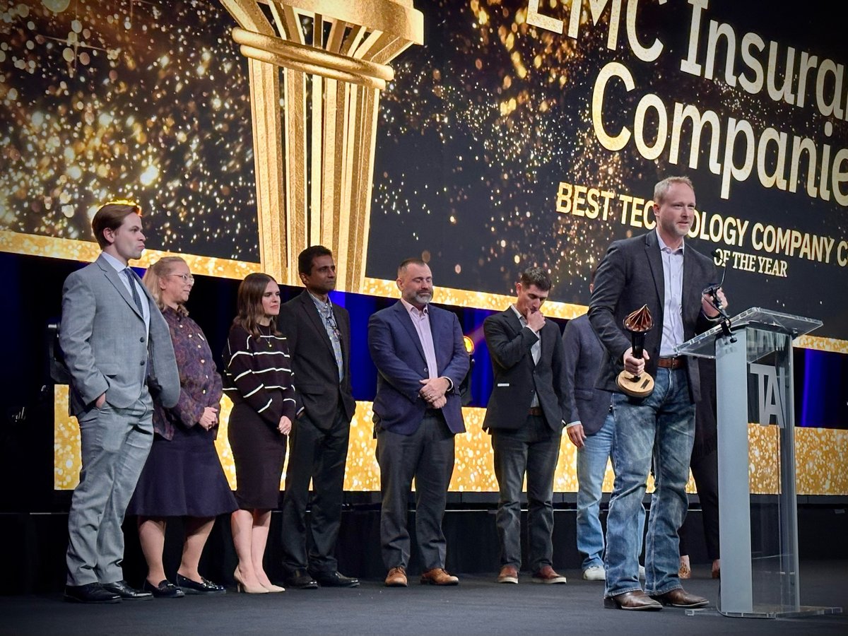 TechnologyIowa's tweet photo. We’re excited to congratulate the winner of Best Technology Company Culture of the Year – @EMCInsurance! 👏

Congratulations to the other finalists for building a culture of innovation:

@AtheneUSA 
@holmesmurphyins 
@SourceAllies
@Workiva

#2024PrometheusAwards #UniteIowaTech https://t.co/2GdsxuKAst