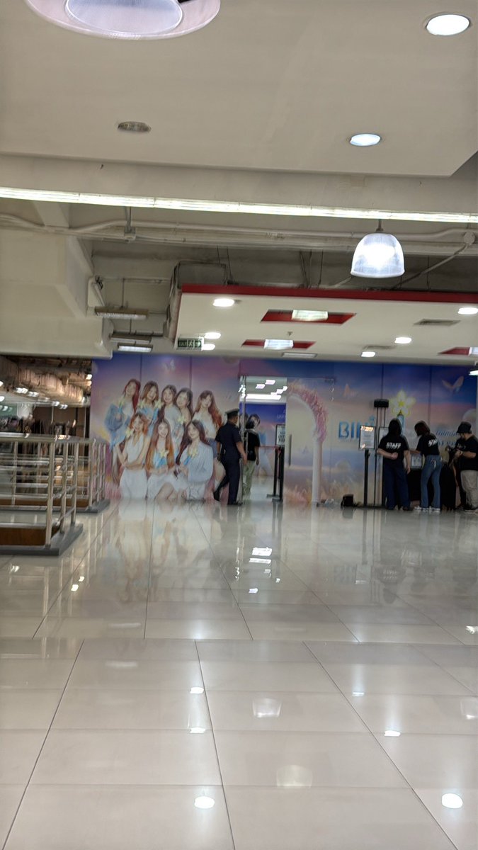 ryanpaolo23's tweet image. DDAY ng Lightstick. Waaahhh. 
#BINILIGHTSTICK #BINI LIGHTSICK
BINI MALOI JHOANNA COLET AIAH SHEENA STACEY GWEN MIKHA