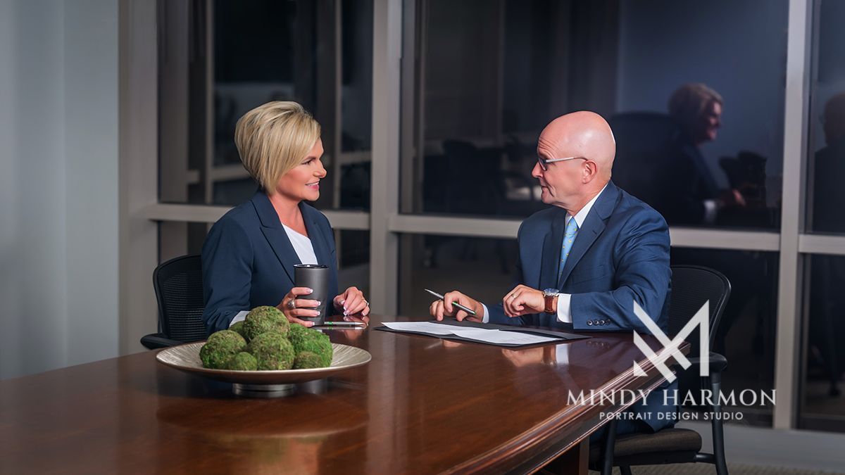 The team at Woodforest Wealth were great to work with!

#mindyharmon #bestofthewoodlands #headshotsthewoodlands