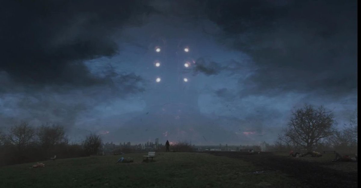 scarletwitch_br's tweet image. Um Off: Nunca vou esquecer da sensação que foi ver o Arishem surgindo no final. 

Dava pra sentir a tensão no cinema, silêncio absoluto. Nem o Thanos me deixou desse jeito.

#Eternos