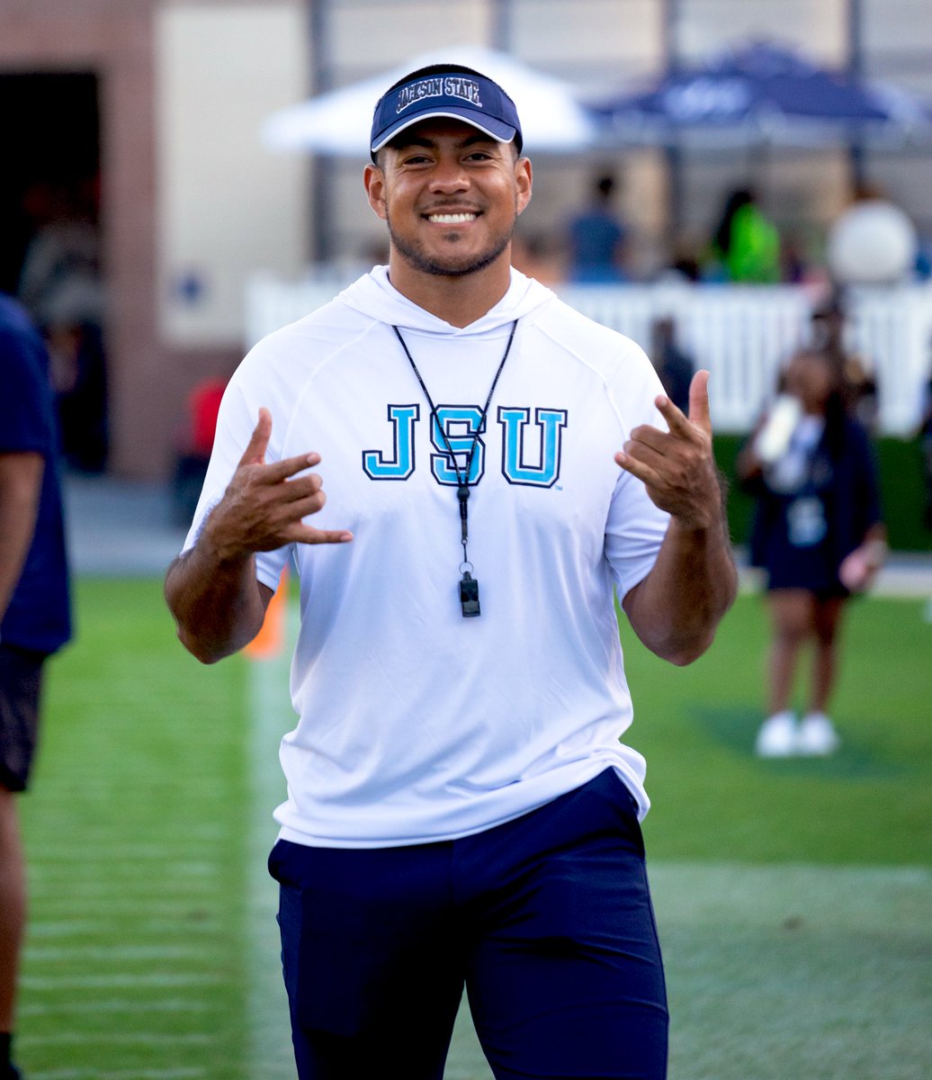 Coach_Magana's tweet image. For Thee Eyez Only 🐯 #OntoTheNextOne