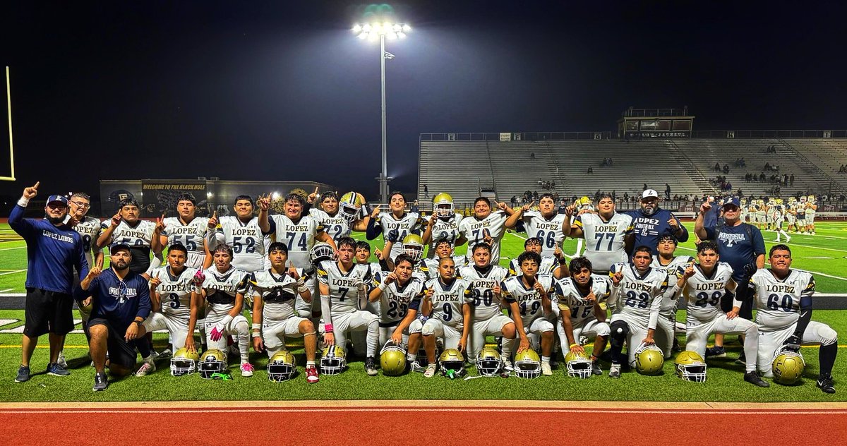 LHSLopezLobos's tweet photo. Congratulations to our #LopezLobos Freshman #Football squad on defeating Edcouch-Elsa tonight with a score of 12-8 to take DISTRICT. 🐺🏈👏🏼👏🏼👏🏼 https://t.co/3gngW0bFgI