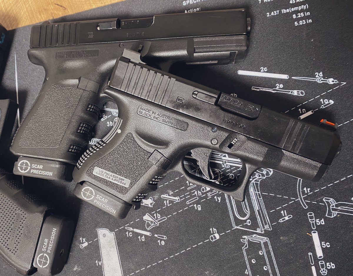 TM Glock26のプチカスタム
TTIタイプサイト
スライドフロントセレーション
ハイグリップ加工
オリジナルマガジンバンパー

コンシールキャリーが前提なのでステッピングなどの滑り止めはあえてしていません。

#カスタムガン
#ガンアクション
#タクトレ
#CQC