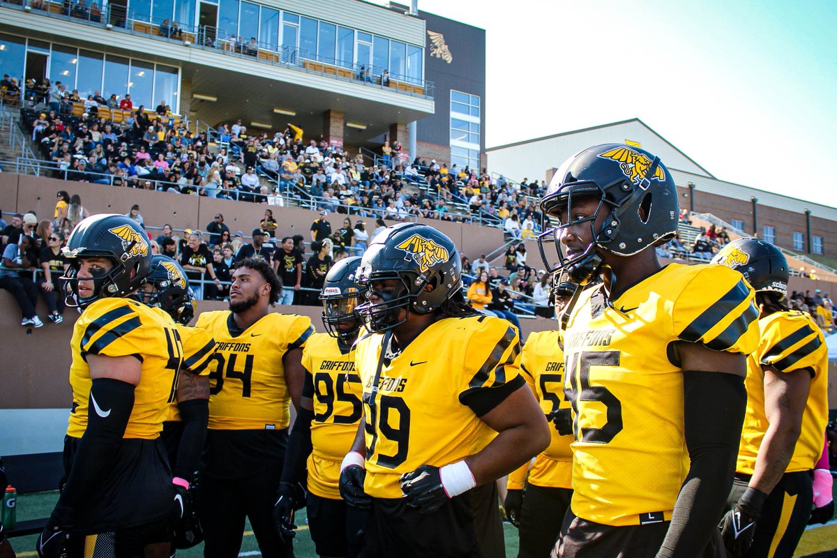 MWSUGriffons's tweet image. 🏈 PREVIEW: Concluding MIAA play against the Bearcats. 

@MWSU_Football will face rival Northwest Missouri State in the Gray Manufacturing &apos;Battle of Highway 71&apos; on Saturday at Spratt Stadium. 

📰- bit.ly/4fiYYtA

#PaintItBlack🏴 | #A10Mentality