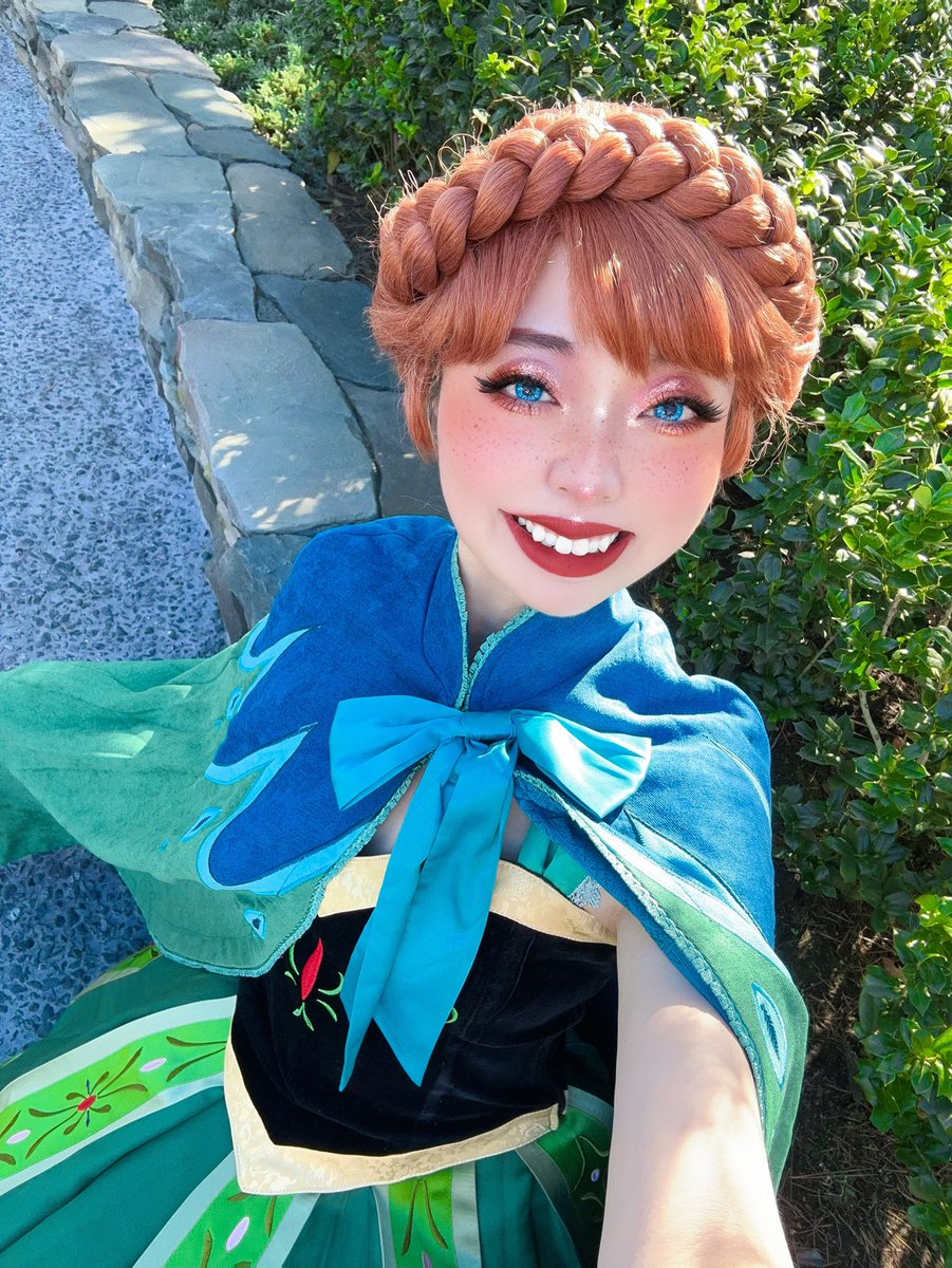mo0610ni's tweet photo. 今日は戴冠式アナ🫶

#Dハロ2024
#Dハロ仮装2024 https://t.co/6jlCeJeyBj
