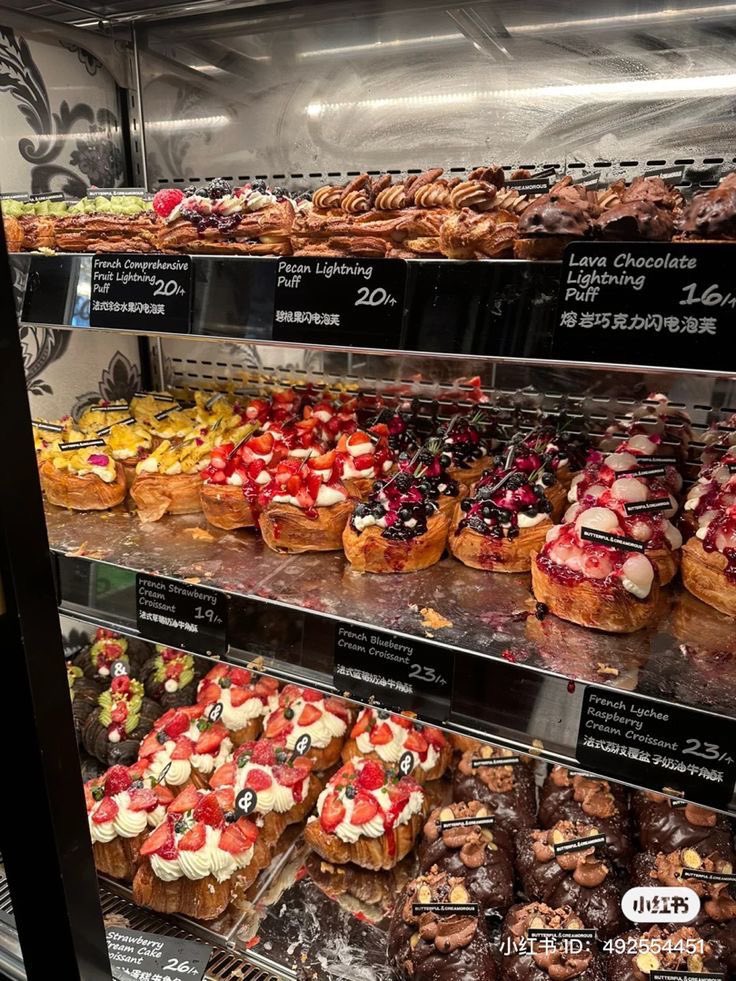 strawberry pastries heaven