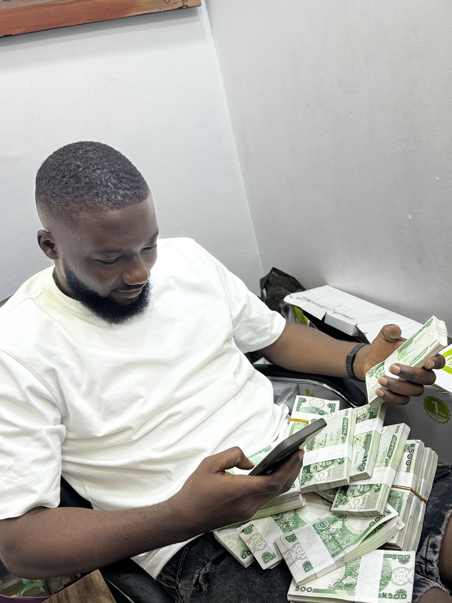 OmoNna Of Lagos #Gadgetseller  tweet media