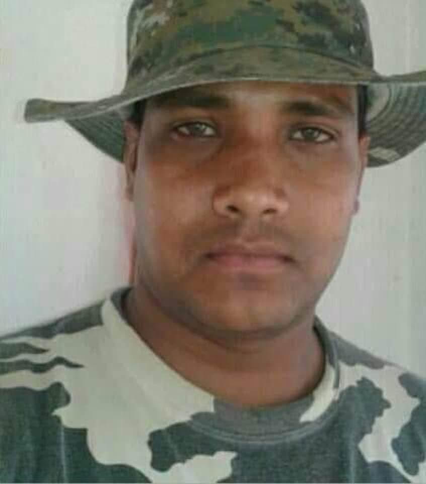 priority_n's tweet photo. Join me in Paying Homage to
CONSTABLE KAMTA PRASAD
#151Bn @crpfindia
On his Veergati Diwas today.
He was immortalized fighting #Naxals at #Chattisgarh on Nov 7, 2019.
#LestWeForget he was just 28yrs young, who came back home wrapped in #Tiranga safeguarding us.
#KnowYourHeroes https://t.co/keAPHh5Snw