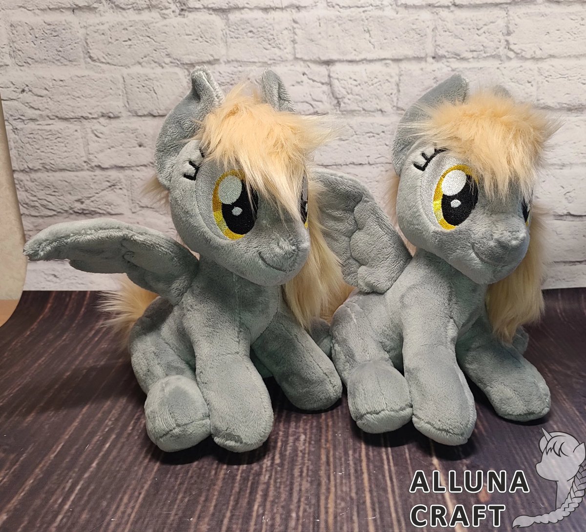 AllunaCraft's tweet photo. Sale ^_^    
Price $150  for each (shipping    included) 
If you are interested, DM me. Payment via  PayPal.
 #mlp #mlpplush #pony #ponyplush #plushtoy #plushie #cutie #mylittlepony #plush #furry #MLP #MLPFiM #Brony https://t.co/dR1Vz4uKBV