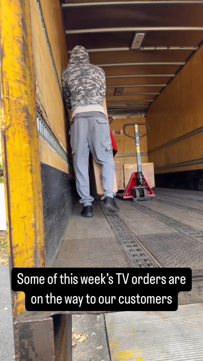 shareshopship1's tweet photo. We are the best and fastest in the game. Your orders get delivered to your doorstep faster than you can expect. Kindly send a DM to shop from us.

#Election2024 #Trump2024 #CoachNY #Happy_THE8_Day #shareshopship #delivery #samsung https://t.co/3ufGNDdqmQ