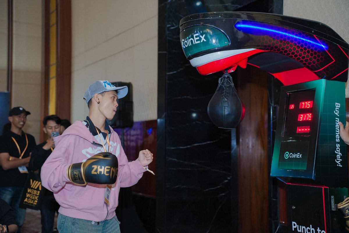 CoinExIndonesia's tweet image. CoinExers, Dateng ke booth CoinEx di #Web3WeekAsia2024 ya!! 

Play some game to test ur skill 😌! 

#CoinExIndonesia #CoinExAtW3W