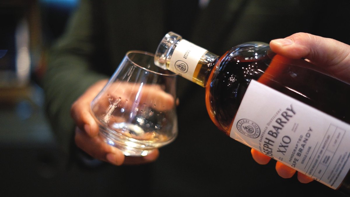 The finest collection of premium brandies ever assembled, right here. straussart.co.za/auctions/detai…