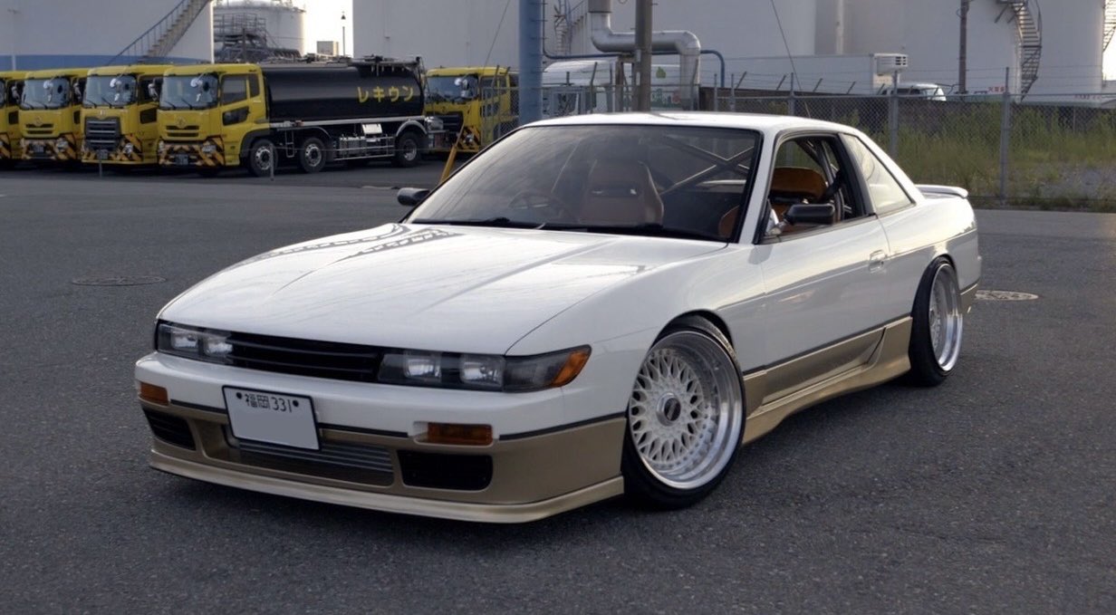 s13シルビア純正エアロバンパー s13シルビア 純正フロントバンパー