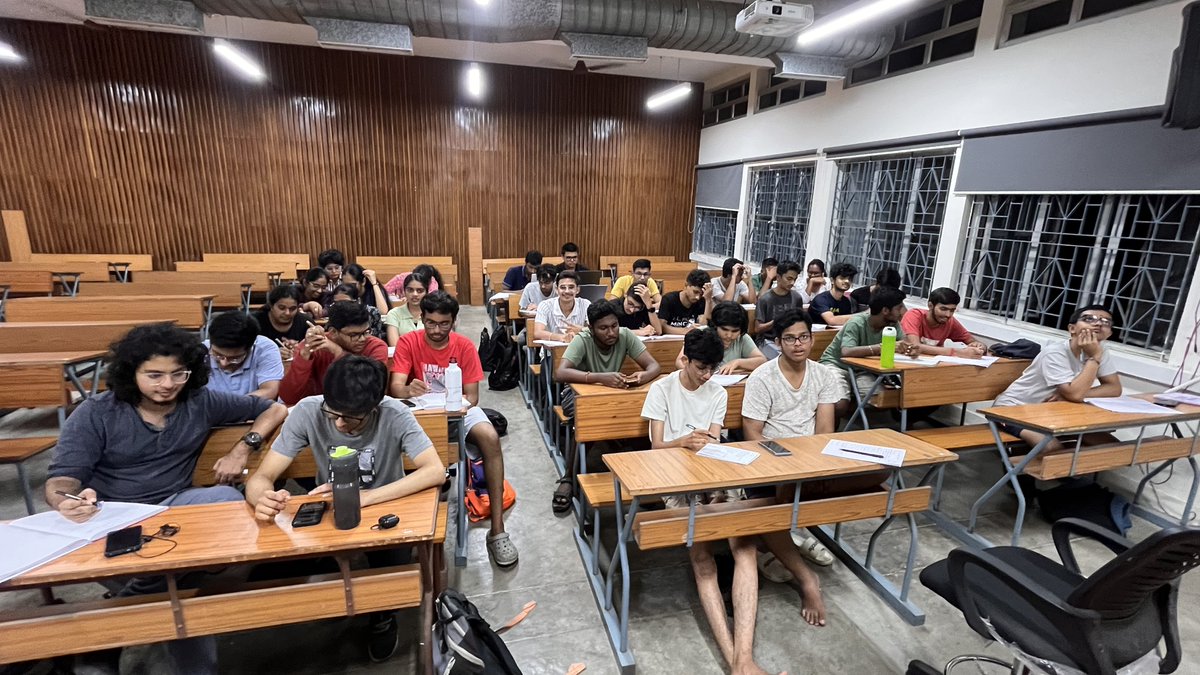 gagsshri's tweet image. Happy to Complete our 12th Session on the 8th Year of our Tamil Language Learning Session IIT MADRAS.

Students are from more than 12 States and loved their dedication in learning the language for the past 3 months.

#tamillanguage
#learntamil
#LearnTamilOnline
#IITMadras…