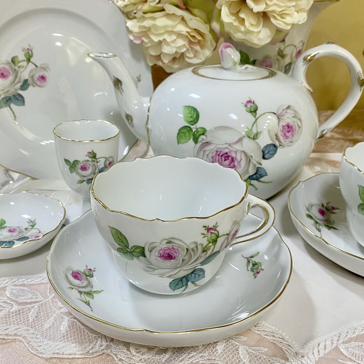 ♡ マイセン ホワイトローズ ♡ 白磁に白バラ！難易度高めです～ 職人