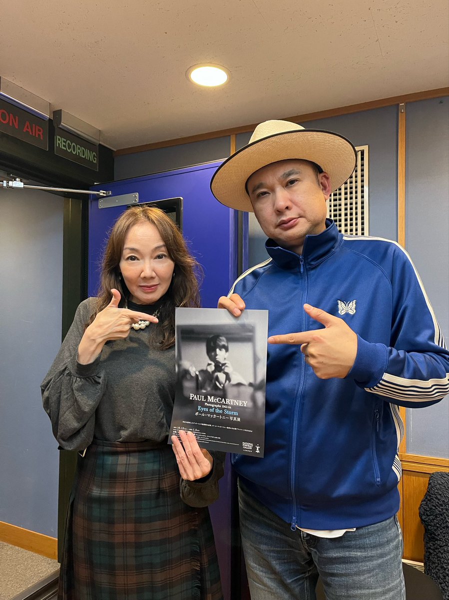 chiwakimayumi's tweet photo. #fmcocolo765 明日11/8.21時からの"Whole Earth Radio "は『Watching Through His Eyes〜 #ポールマッカートニー 写真展1963〜64"Eyes of the Storm"』と題して #浜崎貴司 さんとお送りする1時間📷是非、お付き合いください🥰 https://t.co/WBs4owu4ai