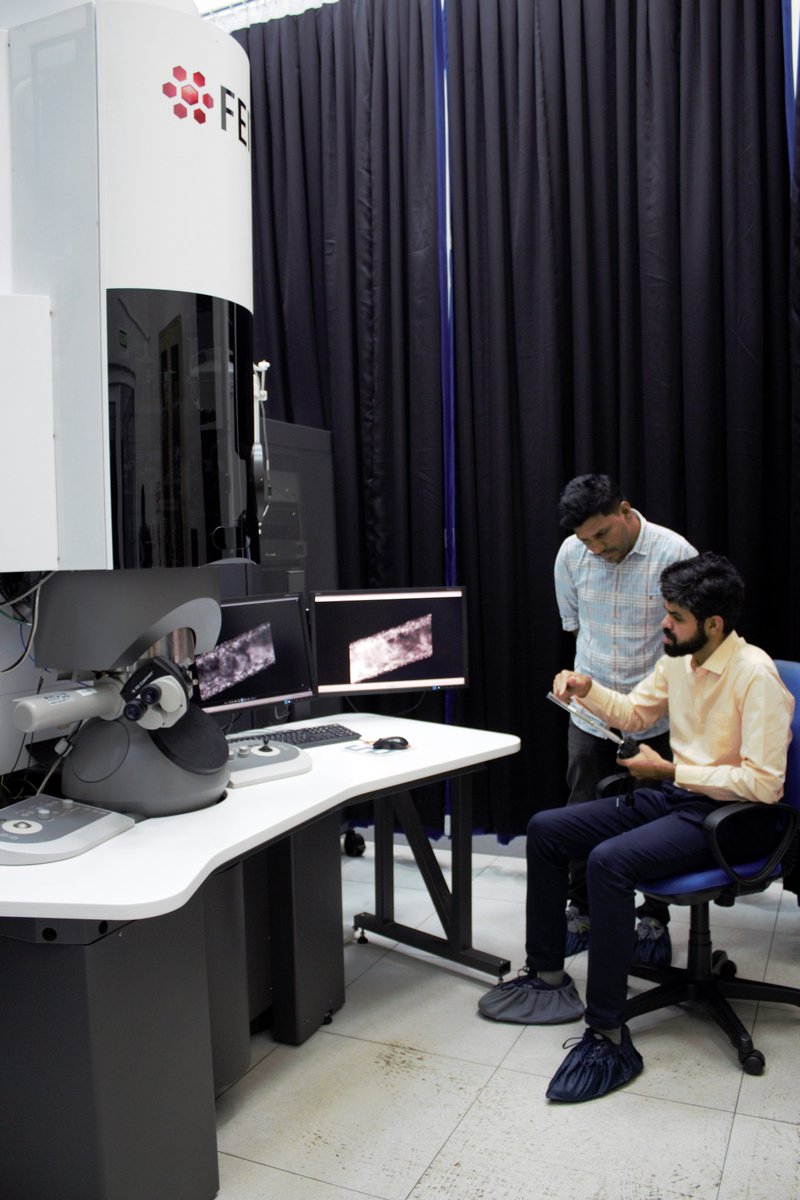 IISc Bangalore (@iiscbangalore) on Twitter photo Researchers <a href="/CeNSEatIISc/">CeNSEatIISc</a> <a href="/PennEngineers/">Penn Engineering</a> & <a href="/MITEngineering/">MIT School of Engineering</a> show how crystal turns to glass in indium selenide at ultra low power, a transformation that lies at the heart of memory storage.
The study was published in <a href="/Nature/">nature</a>.
Read more: iisc.ac.in/events/self-sh…
#IIScresearch Researchers <a href="/CeNSEatIISc/">CeNSEatIISc</a> <a href="/PennEngineers/">Penn Engineering</a> & <a href="/MITEngineering/">MIT School of Engineering</a> show how crystal turns to glass in indium selenide at ultra low power, a transformation that lies at the heart of memory storage.
The study was published in <a href="/Nature/">nature</a>.
Read more: iisc.ac.in/events/self-sh…
#IIScresearch