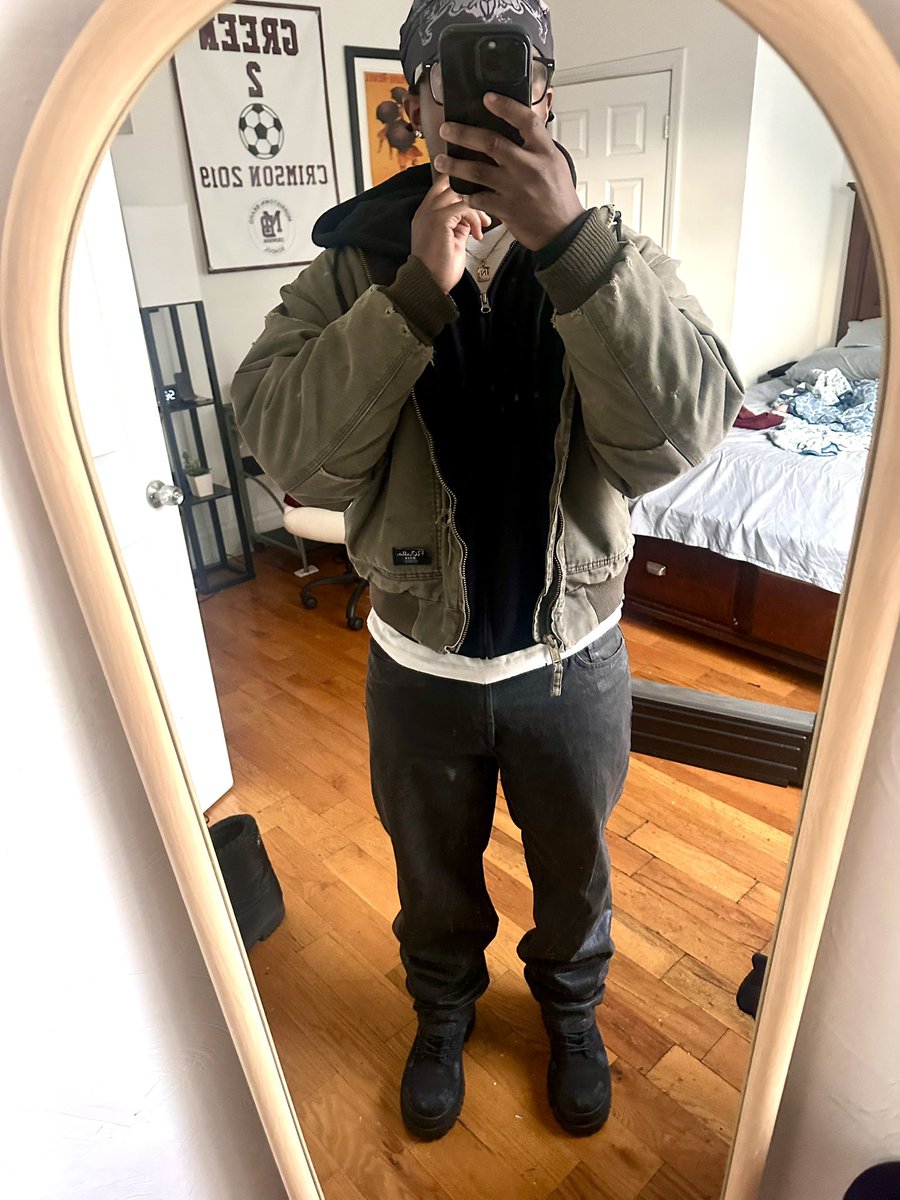 121x02's tweet photo. #WunnaThese #NeedAStylist https://t.co/FJ4V1skz4i