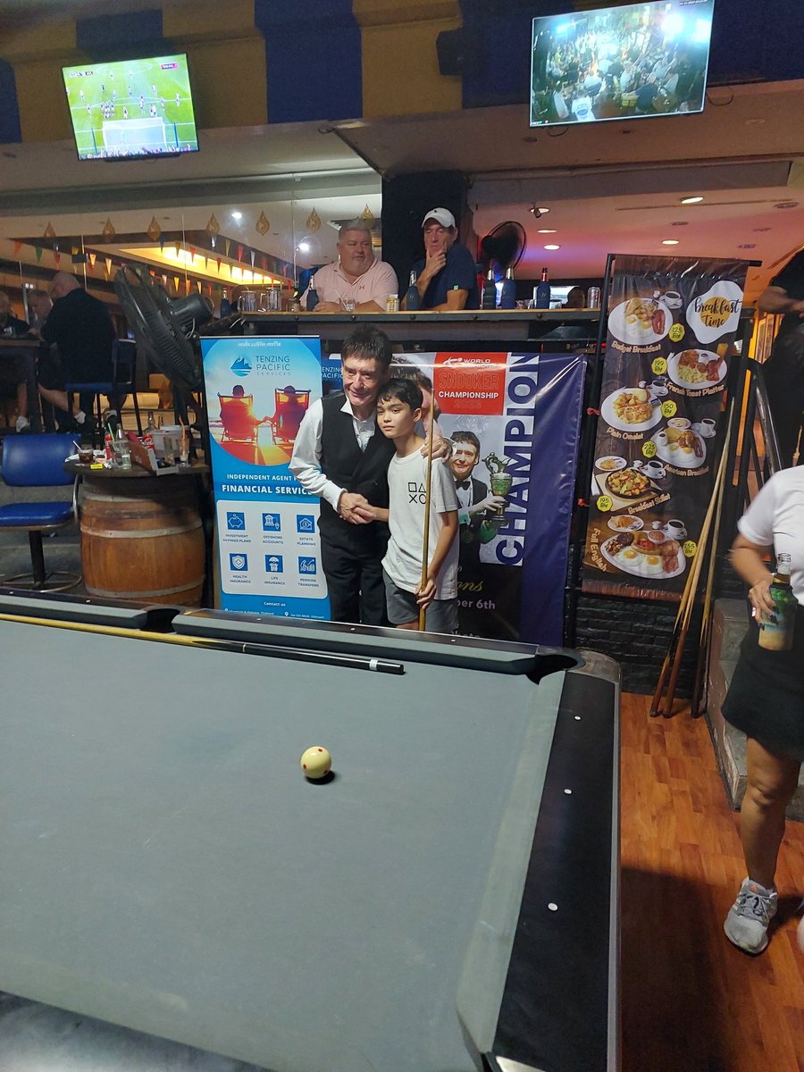 96Digital's tweet image. Just wanted to thank @jimmywhite147 so much for last night. He made my son's dreams come true. He met a legend, played a legend and got some signatures. Jimmy raised a lot of money for charity and is just a gent, cannot thank him enough. 🙏