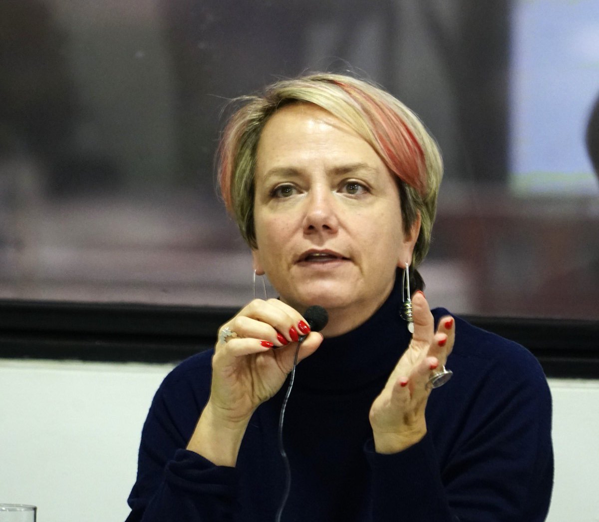 La universidad pública se defiende abierta, la autonomía no se encadena. 

Esto es indispensable para realizar la gestión necesaria que atienda los compromisos adquiridos, como para regresar a las aulas de clase. 

Hoy en sesión extraordinaria N° 15 del Consejo Superior