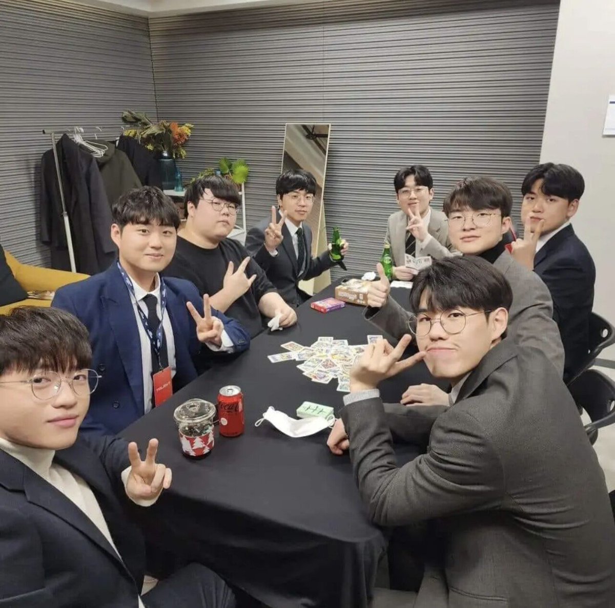 Title: A table where only Worlds-repeat winners can sit