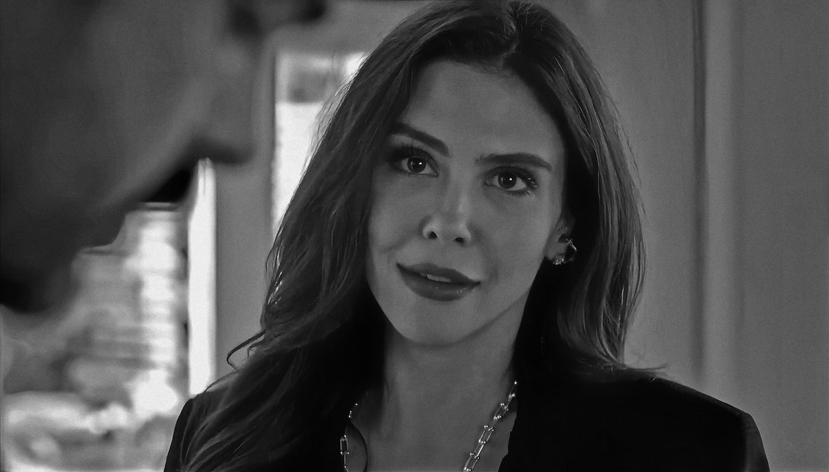 umut21i's tweet photo. Ç O K .. A Ş K ♥️♥️
#SerFan
#LeylaHayatAşkAdalet https://t.co/6hVzfGtlZk