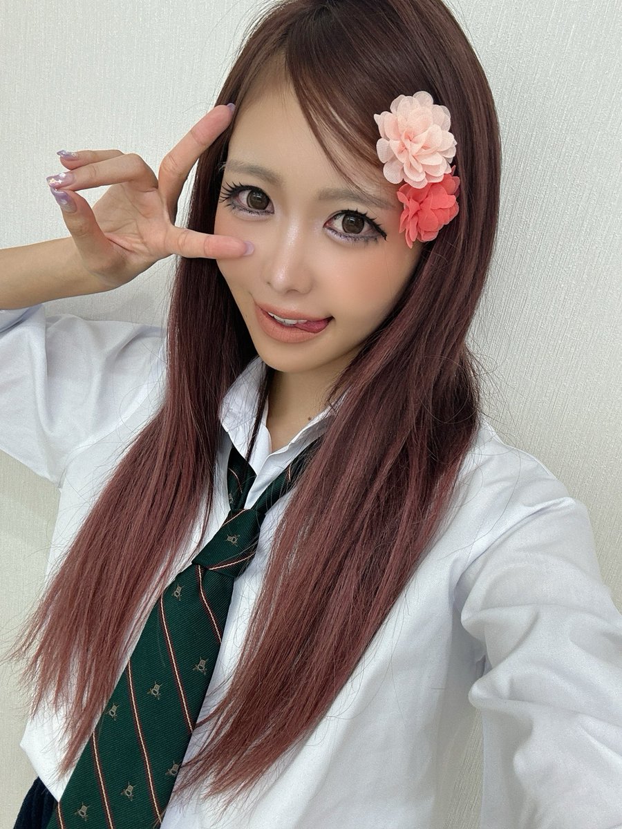 あげぽよ👱🏾‍♀️🌺🤟🏾