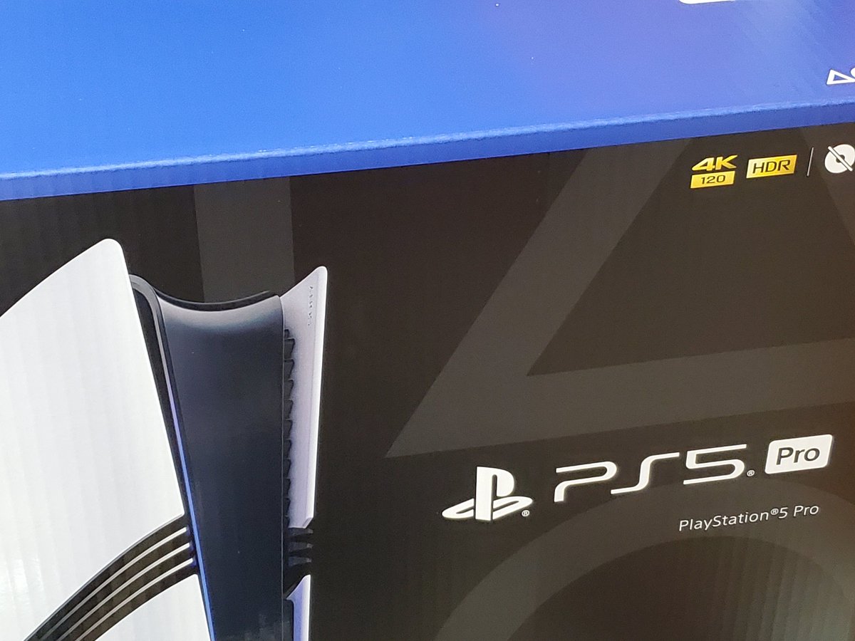 Smoking_Dragon's tweet photo. 買ってきましたPS5PRO！！ https://t.co/grSKdI9Mj7