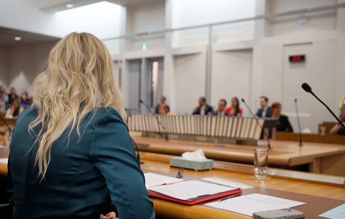 ACTAssembly's tweet image. Yesterday, members of the Eleventh ACT Legislative Assembly were sworn-in and elections for Speaker, Deputy Speaker, and Chief Minister held 🏛🤚🗳

Check out some of the candid snaps we caught of the occasion! 📷

#yourAssembly