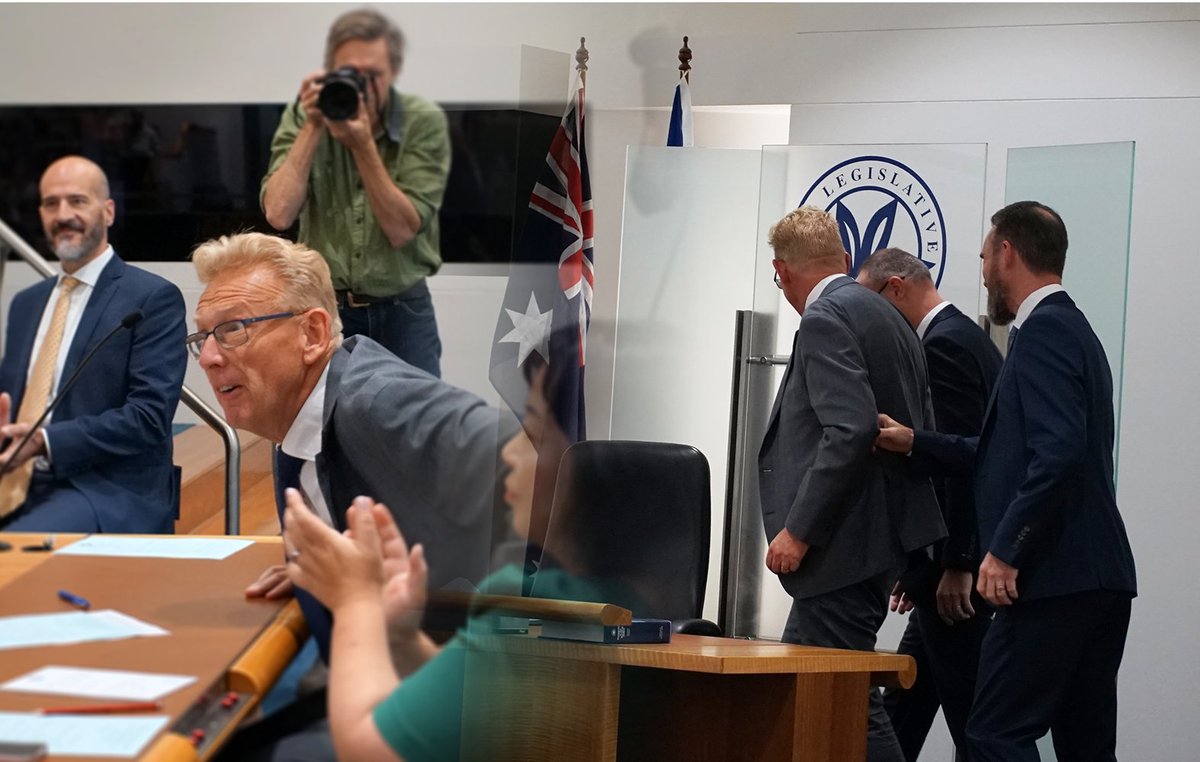 ACTAssembly's tweet image. Yesterday, members of the Eleventh ACT Legislative Assembly were sworn-in and elections for Speaker, Deputy Speaker, and Chief Minister held 🏛🤚🗳

Check out some of the candid snaps we caught of the occasion! 📷

#yourAssembly