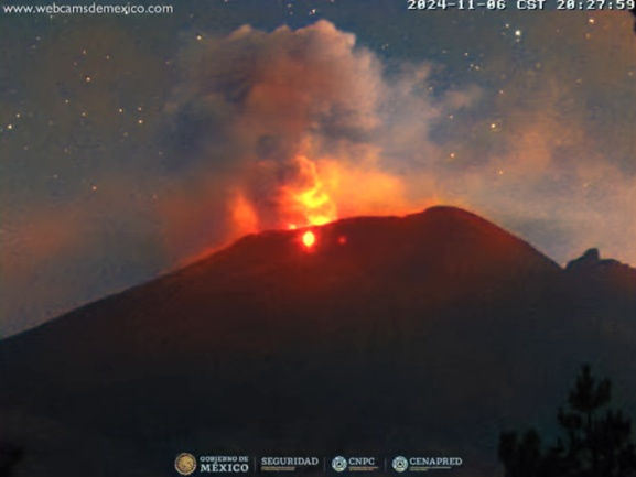 Webcams de México (@webcamsdemexico) on Twitter photo 🌋 Actividad del #Volcán #Popocatépetl esta noche.
Vista: #Tlamacas.
🚦 Alerta Volcánica: #AmarilloFase2.
Radio de exclusión: 12 km. 🚷
Vía: #CENAPRED <a href="/CNPC_MX/">Coordinación Nacional de Protección Civil</a>.
Para ver la actividad del volcán #EnVivo, da clic aquí 👇🏼
youtube.com/watch?v=KAM1Un… 🌋 Actividad del #Volcán #Popocatépetl esta noche.
Vista: #Tlamacas.
🚦 Alerta Volcánica: #AmarilloFase2.
Radio de exclusión: 12 km. 🚷
Vía: #CENAPRED <a href="/CNPC_MX/">Coordinación Nacional de Protección Civil</a>.
Para ver la actividad del volcán #EnVivo, da clic aquí 👇🏼
youtube.com/watch?v=KAM1Un…