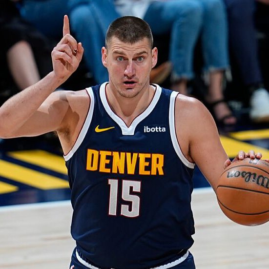 NIKOLA JOKIC TONIGHT:

23 POINTS
20 REBOUNDS
16 ASSISTS
2 STEALS
2 BLOCKS

NO ONE BETTER 🤯
