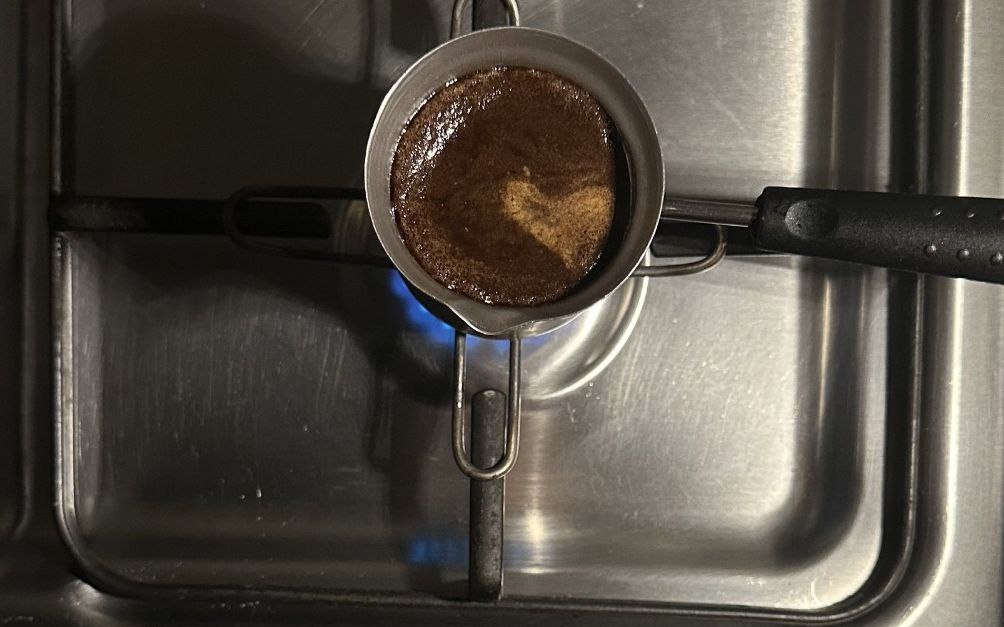 kalemat010's tweet photo. الرسائل الصباحية ...لاتعني صباح الخير ...
او صباح النور ...تعني أني تذكرت ...
من أحب ....
سلام أنيــق 
لمن سكنوا قلوبنــا وعمّروها بالوفــاء
إن حضــروا حضــرت السعــادة
وإن غابـوا
 يبقــى عطرهــم يجــوب المكــان
صباح الصداقة والحب💞
صباح الخير لى ولكم ولجميلتى ولمن نحب 🤎☕️🤎 https://t.co/600WTlFPS6
