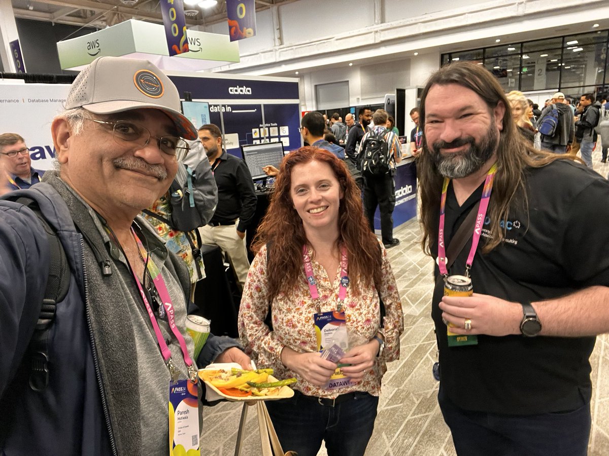 pareshmotiwala's tweet image. #sqlselfies #sqlfamily @PASSDataSummit @KristinaDMishra @dgmelkin @mrdenny @KirstyRedgate 
Nice running into you!!