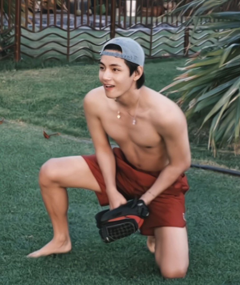 GIVE AS MANY AS RTS WE’RE BEHIND RN 🚨🚨

I'm voting #v for #2024MAMAVote