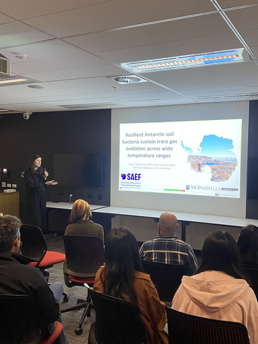 MEEM Victoria (@victoriameem) on Twitter photo The first speaker of our second session is <a href="/TessFHutchinson/">Tess Hutchinson</a> from <a href="/MonashUni/">Monash University</a> <a href="/greeninglab/">Chris Greening</a> who’s telling us about Antarctic soil bacteria and how they can sustain trace gas oxidation across wide temperature ranges 🥶🦠 #MEEM2024 The first speaker of our second session is <a href="/TessFHutchinson/">Tess Hutchinson</a> from <a href="/MonashUni/">Monash University</a> <a href="/greeninglab/">Chris Greening</a> who’s telling us about Antarctic soil bacteria and how they can sustain trace gas oxidation across wide temperature ranges 🥶🦠 #MEEM2024