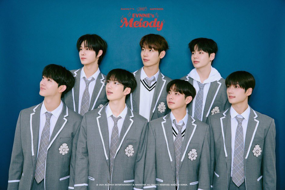 アイドル EVNNE season'sgreeting jp.ktown4u.com : EVNNE - 2025 SEASON'S GREETINGS [Journey to