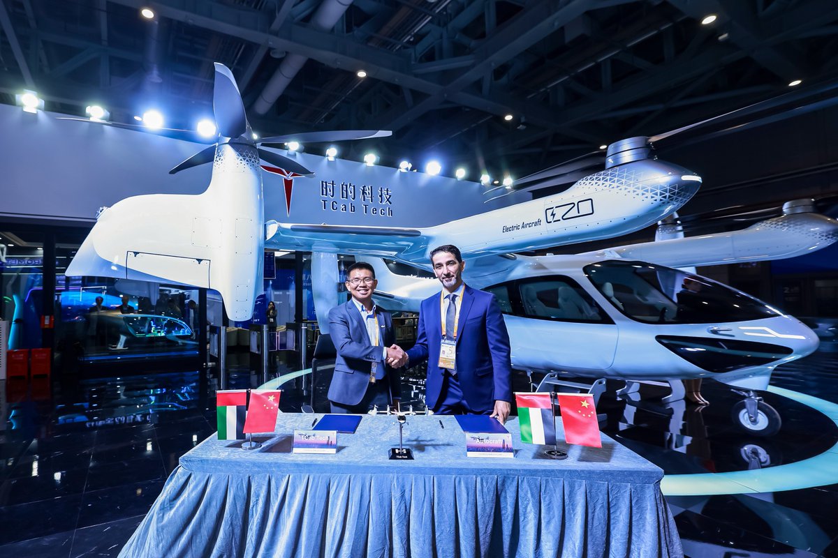 On November 6 at the 7th CIIE, #TCabTech signed an MOU with strategic partner Autocraft. Together, the two companies will explore and expand commercial applications of the E20 eVTOL in the UAE, focusing on aerial sightseeing and air mobility solutions. #CIIE #AirTaxi