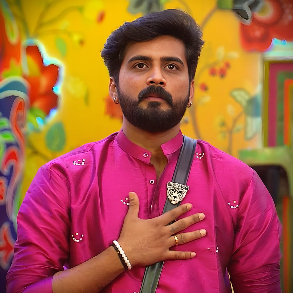 RavikumarJSP's tweet image. I am posting this poll for the first time👍🏻

Who wins the Trophy and who deserves trophy...?? 

#BiggBossTelugu8 @StarMaa

#Gautham                                  #Nikhil
Retweet 🔁 🔁                           Like ❤️❤️