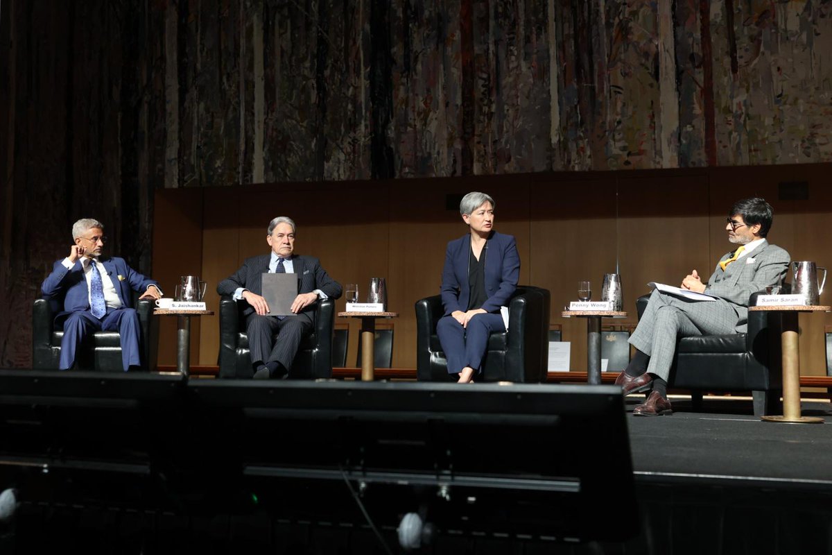 Royal Oceania Inst. tweet media