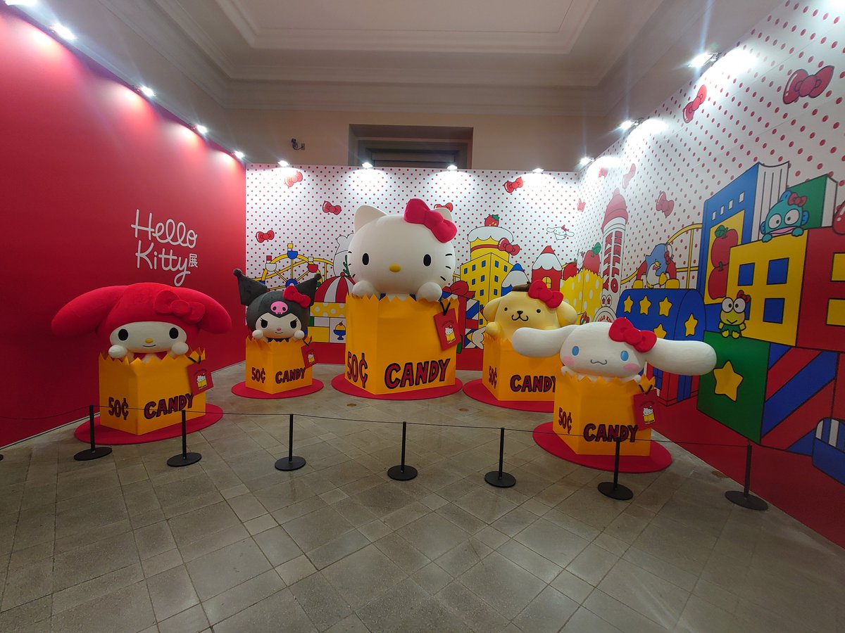 ShipScale's tweet photo. #hellokitty_exh https://t.co/MI1KjFWl4a