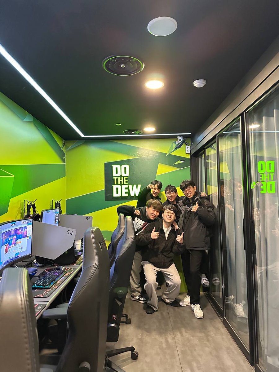 DeSpreadTeam's tweet photo. DeSpread League of Legends in-house match! 
Who's up for the challenge? 🎮 https://t.co/e3jFEAqsEv